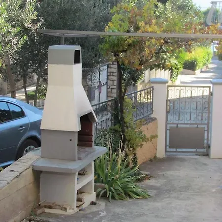 Gostinjska kuća House Damir 3*