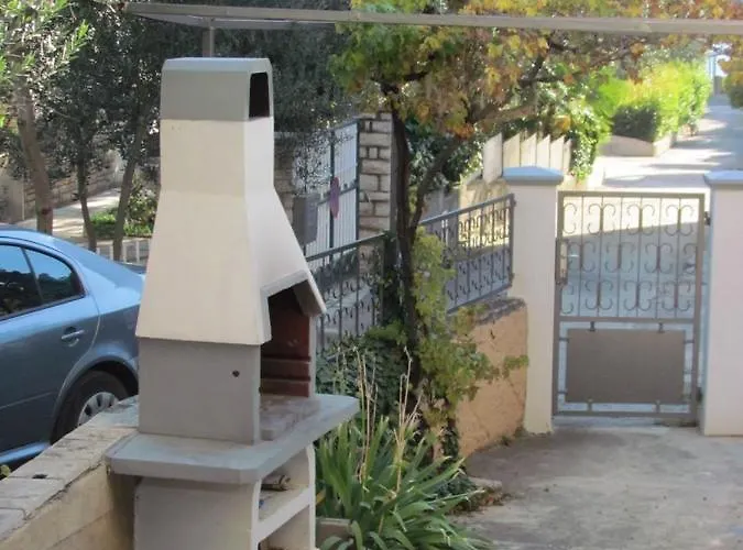 Penzion House Damir 3*